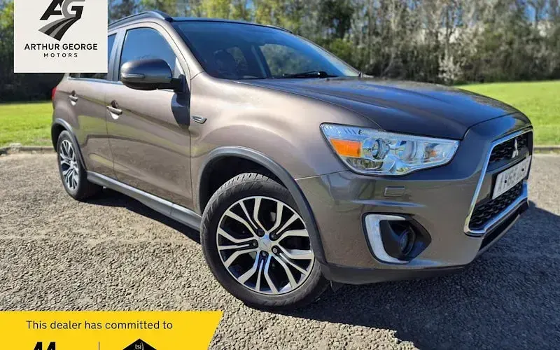 Usado Mitsubishi ASX 114 HP (83 kW) 2015 SUV