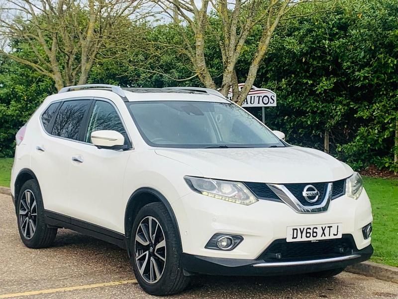 Used Nissan X-Trail Tekna 130 HP (95 kW) 2016 White SUV