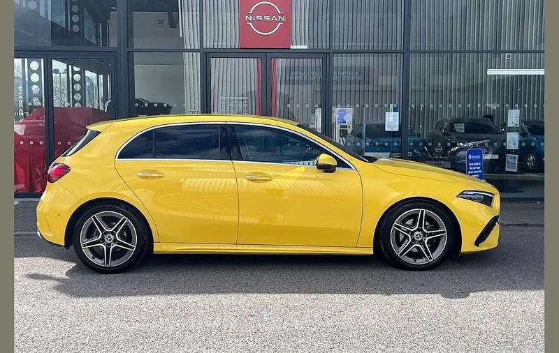 Used Mercedes A180 Executive 134 HP (98 kW) 2023 Yellow Hatchback