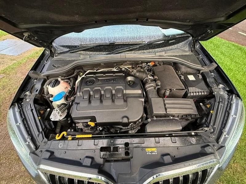 Used Skoda Yeti SE L 110 HP (80 kW) 2016 Grey SUV