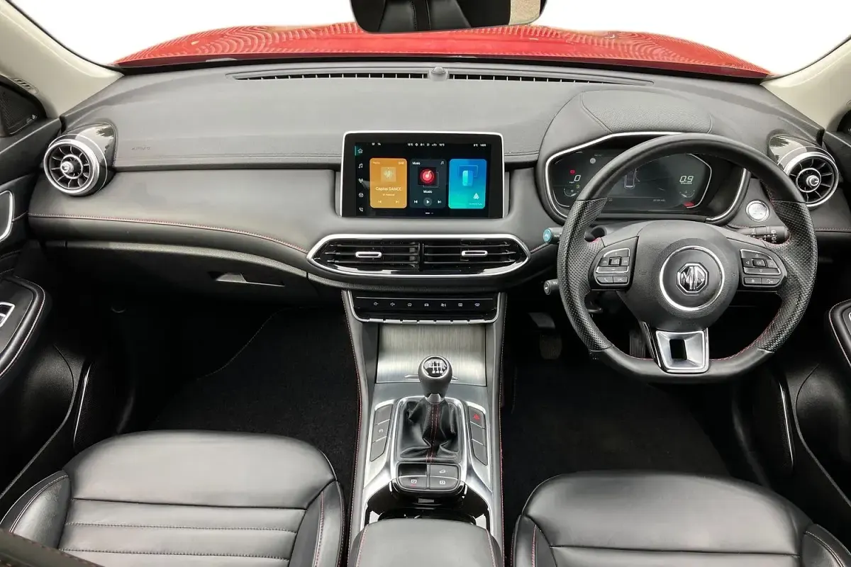 Used MG HS Trophy 162 HP (119 kW) 2024 Red SUV