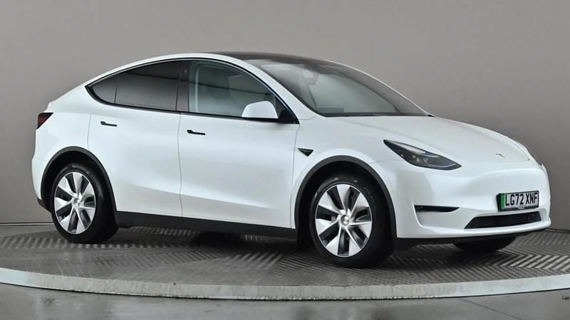 White Used 2022 Tesla Model Y Long Range AWD SUV | £25,498 (Fair price) - Image 1/4