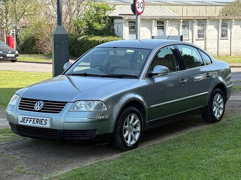 Used VW Passat Highline 130 HP (95 kW) 2004 Grey Sedan