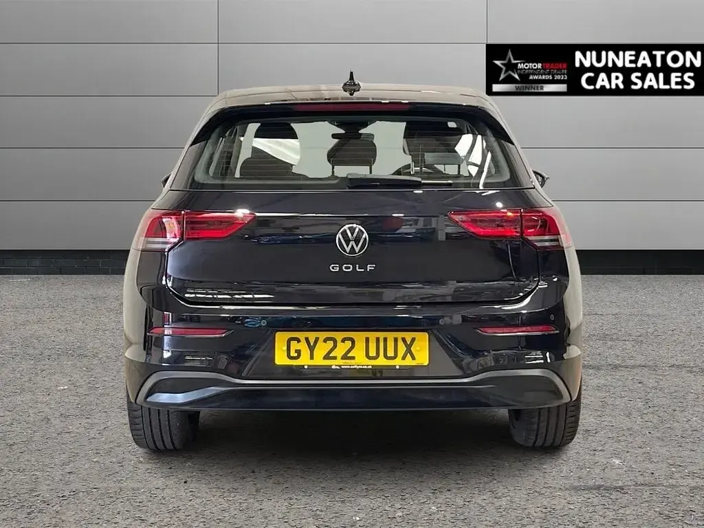 Used VW Golf VIII Life 130 HP (95 kW) 2022 Black Hatchback