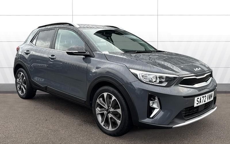 Used 2022 Kia Stonic SUV | £15,272 (A bit pricey) - Image 1/4