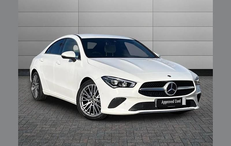 Used Mercedes CLA200 Executive 161 HP (118 kW) 2023 White Coupe