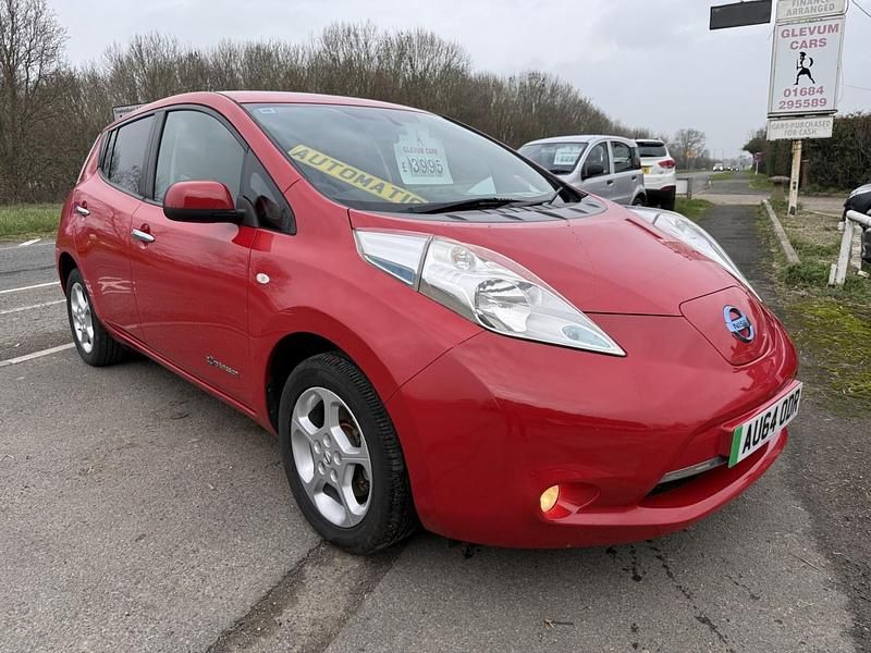 Used Nissan Leaf Visia+ 80 kW (109 HP) 2014 Red Hatchback