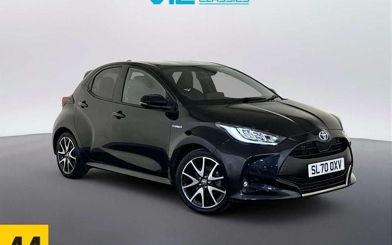 Second-hand Toyota Yaris Hybrid 116 CP (85 kW) 2020 Hatchback