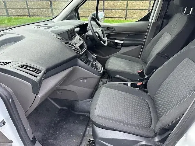 Used Ford Transit Connect Trend 100 HP (73 kW) 2021 White MPV
