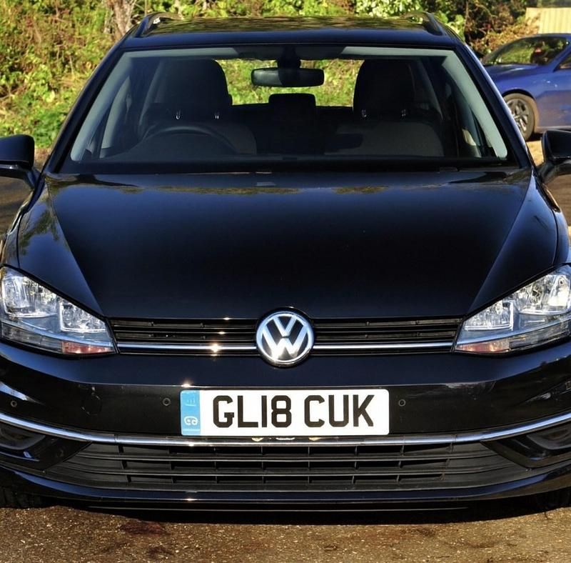 Black Used 2018 VW Golf VII SE Hatchback | £7,995 (Good price) - Image 1/1