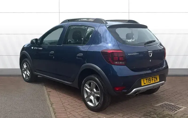 Used Dacia Sandero Comfort 90 HP (66 kW) 2019 Blue Hatchback