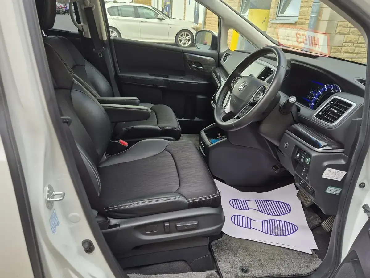 Used Honda Odyssey 2026 White MPV