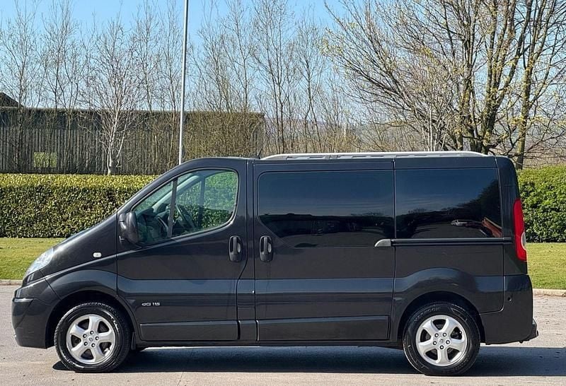 Used Renault Trafic 115 HP (84 kW) 2014 Black MPV