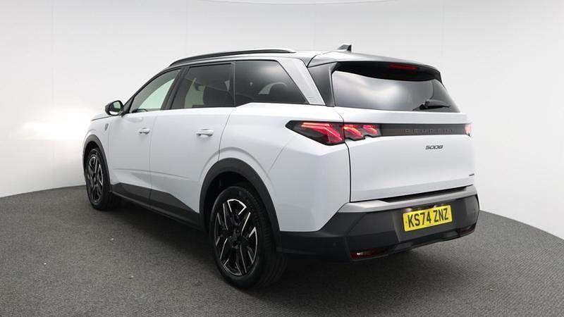 Used Peugeot 5008 GT 136 HP (100 kW) 2024 White MPV