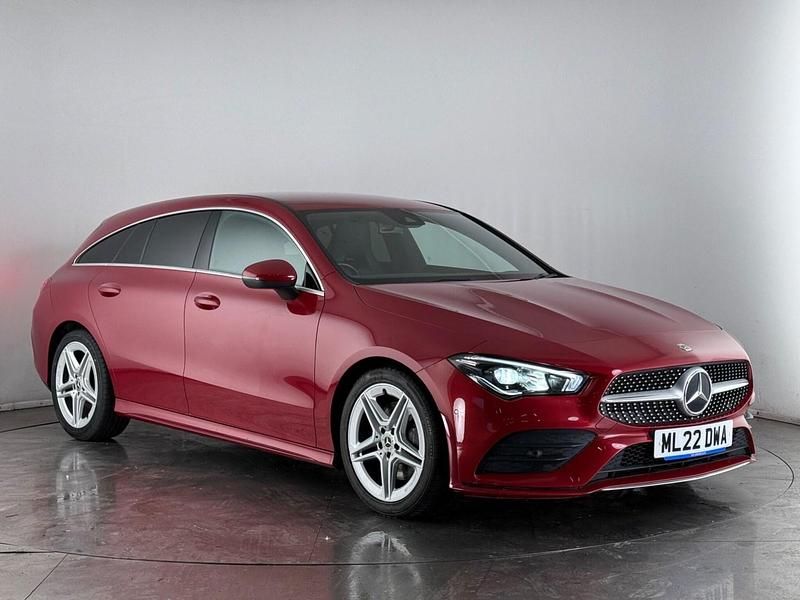 Usado Mercedes CLA200 Shooting Brake AMG line 163 HP (119 kW) 2022 Carrinha