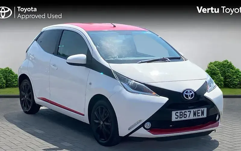 Used Toyota Aygo x-press 69 HP (50 kW) 2018 Hatchback