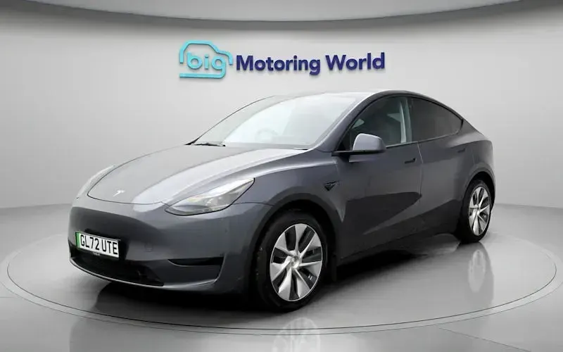 Used Tesla Model Y Standard Range 219 kW (299 HP) 2024 SUV