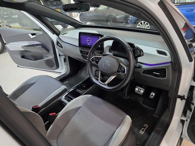 Used VW ID.3 Pro Performance 150 kW (204 HP) 2021 White Hatchback