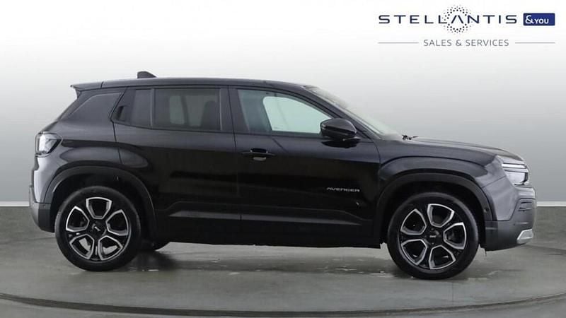 Used Jeep Avenger EV Altitude 113 kW (154 HP) 2023 Black SUV