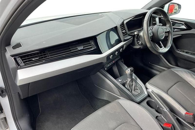 Usado Audi A1 S-Line 150 HP (110 kW) 2020 Branco SUV