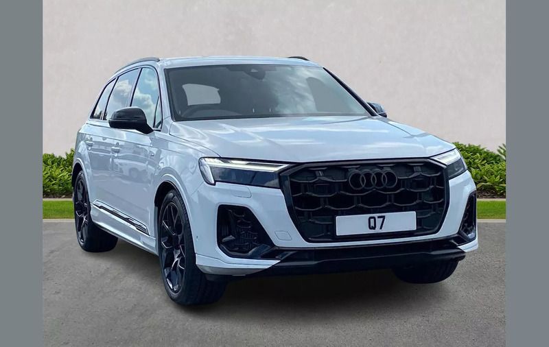Other New 2024 Audi Q7 Black Edition SUV | £71,199 (Good price) - Image 1/4