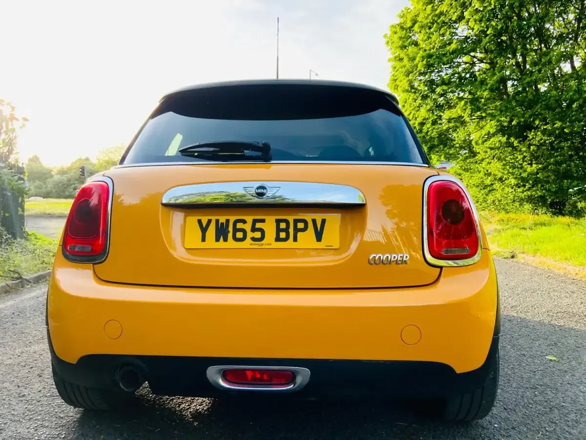 Usado Mini Cooper Hatch 2015 Laranja Citadino