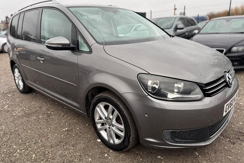 Used VW Touran SE 105 HP (77 kW) 2011 Grey MPV