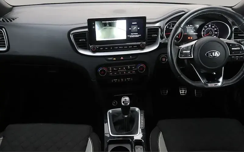 Used Kia ProCeed GT-Line 160 HP (117 kW) 2021 White Estate