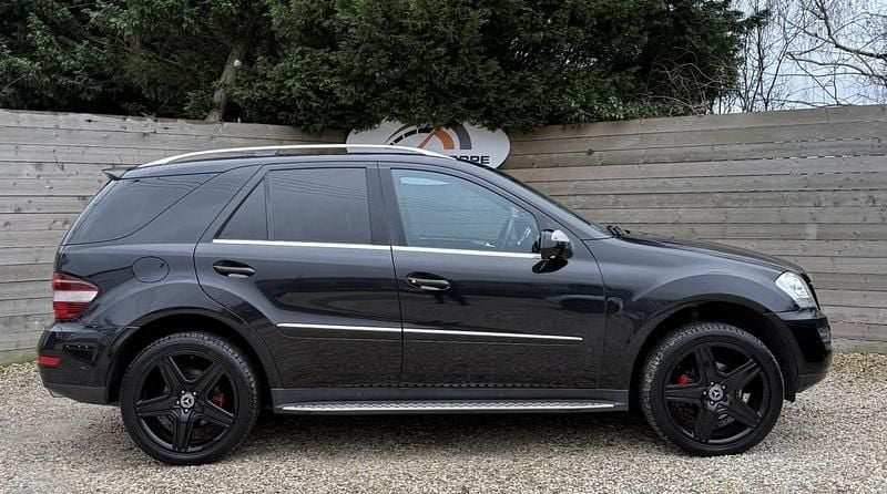 Used Mercedes ML320 2009 Black SUV