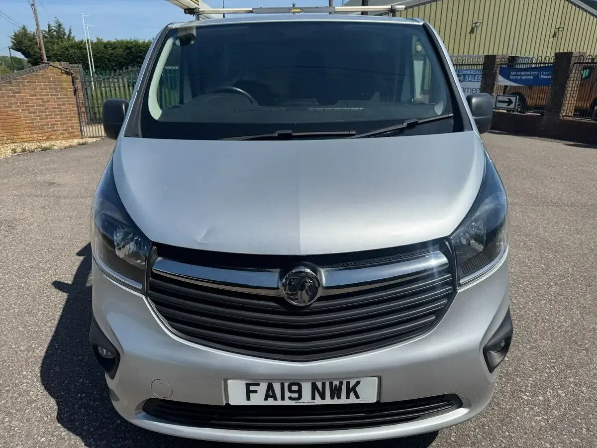 Used Vauxhall Vivaro Sportive 120 HP (88 kW) 2019 Silver MPV