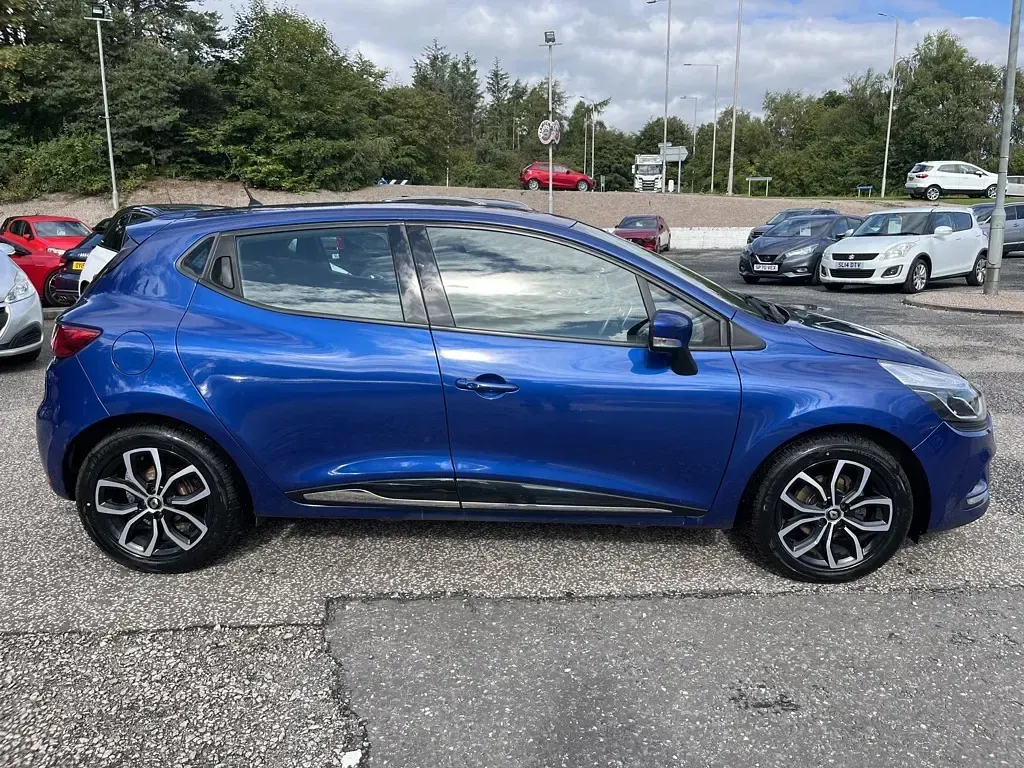 Used Renault Clio Play 2018 Blue Hatchback