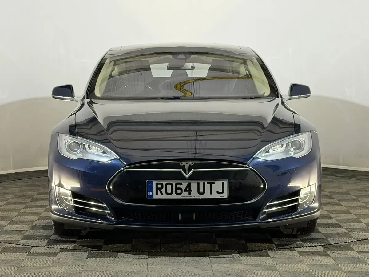 Used Tesla Model S 278 kW (379 HP) 2014 Blue Hatchback