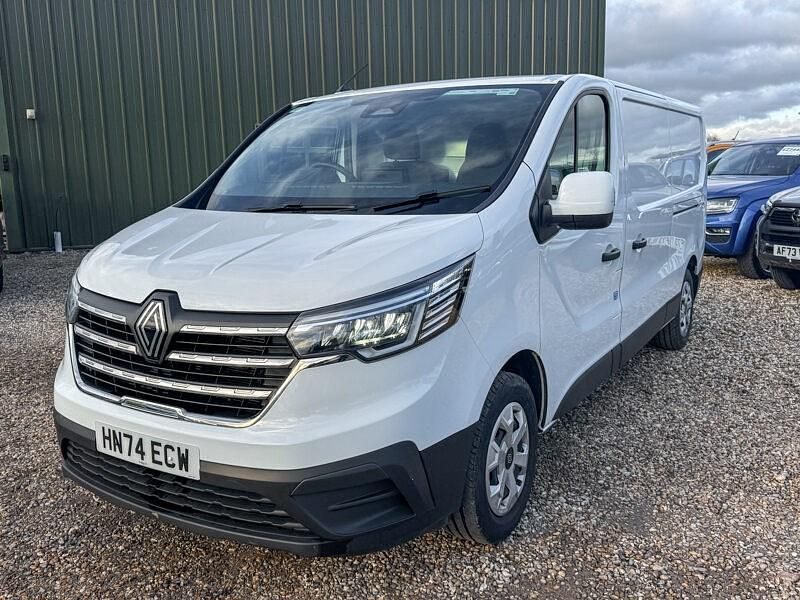 Used Renault Trafic 2024 White MPV