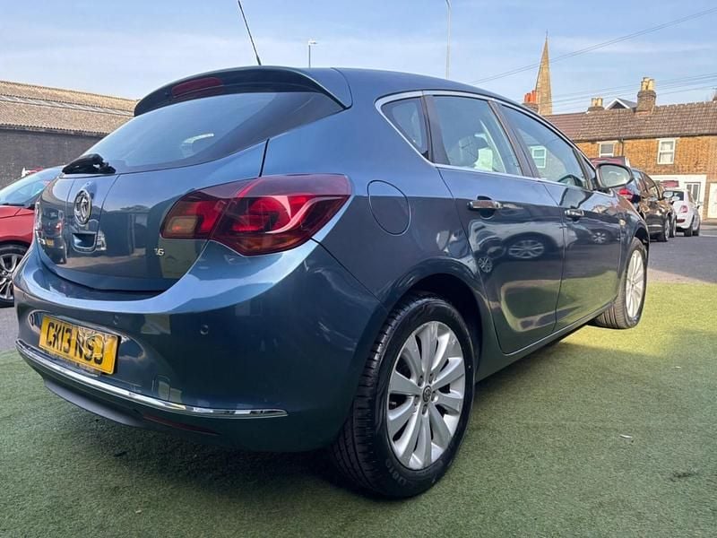 Used Vauxhall Astra Elite 2013 Blue Hatchback
