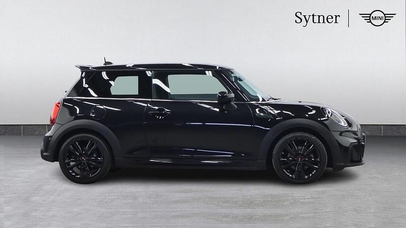 Usado Mini Cooper Hatch 134 CV (98 kW) 2022 Negro Utilitario