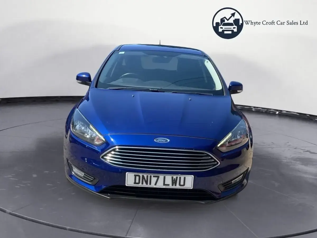 Used Ford Focus Zetec 2017 Blue Hatchback