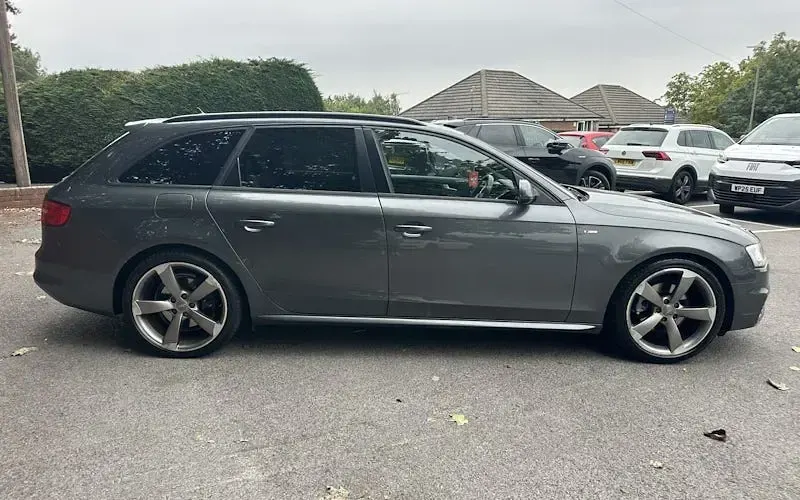Used Audi A4 Black Edition 177 HP (130 kW) 2014 Estate