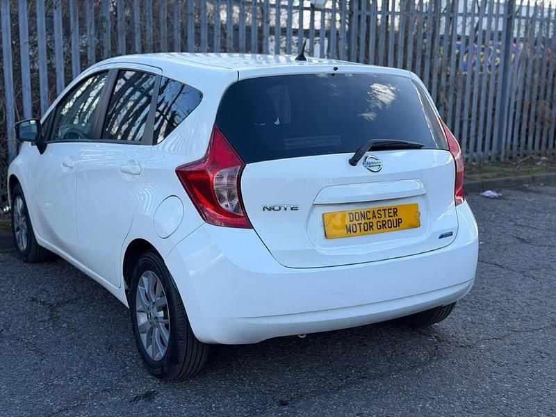 Used Nissan Note Acenta Premium 90 HP (66 kW) 2014 White Hatchback