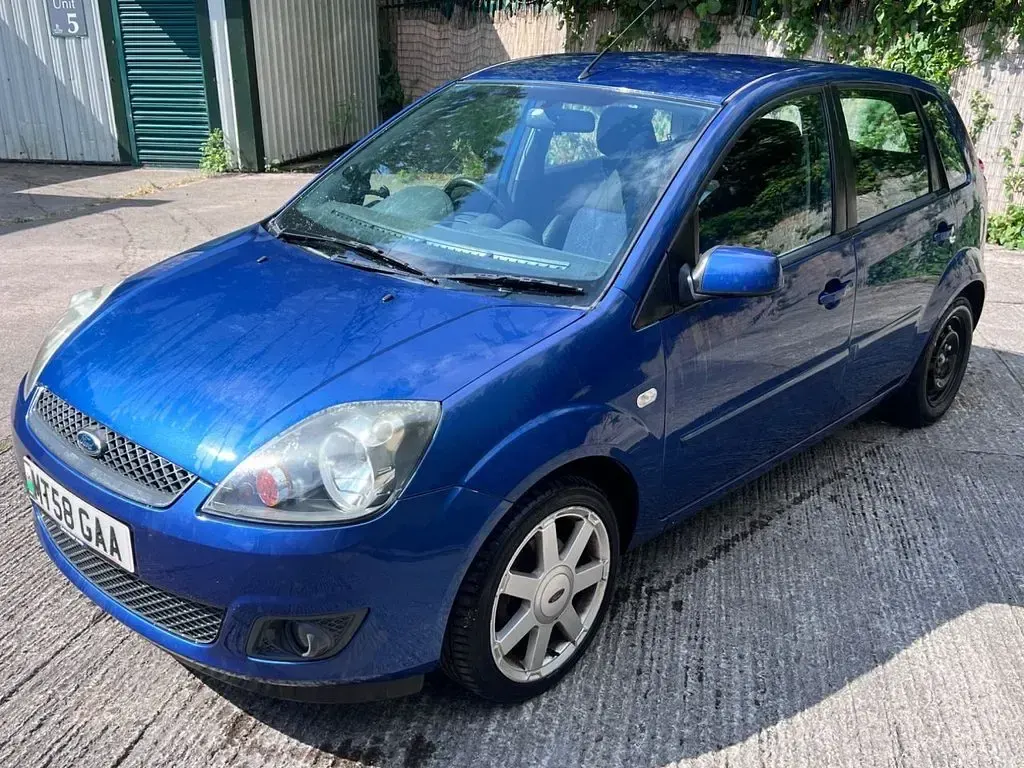 Used Ford Fiesta Zetec 79 HP (58 kW) 2008 Blue Hatchback