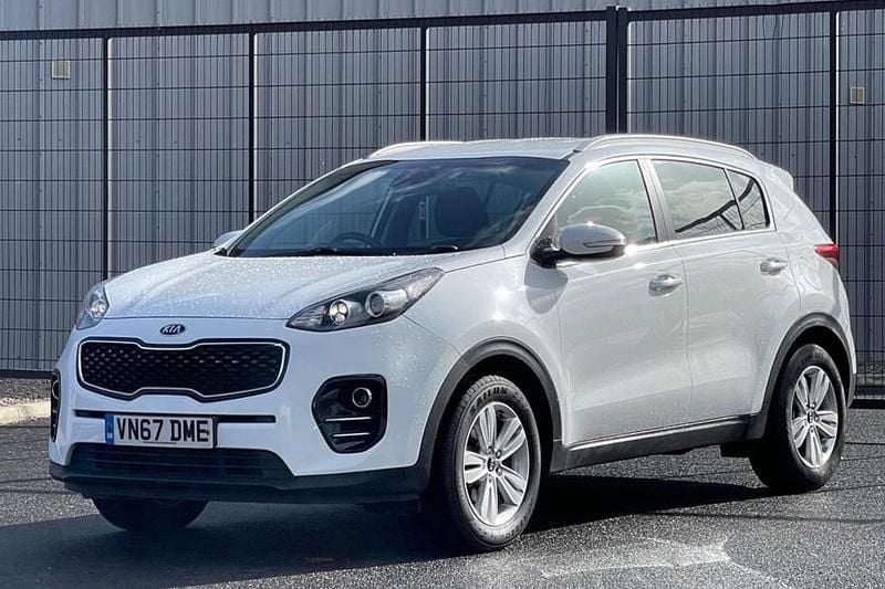 White Used 2017 Kia Sportage 2 SUV | £6,990 (Fair price) - Image 1/1