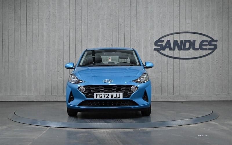 Used Hyundai i10 SE 67 HP (49 kW) 2022 Turquoise Hatchback