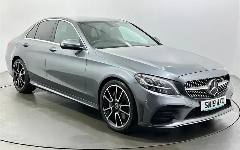 Second-hand Mercedes C300 AMG line 245 CP (180 kW) 2019 Berlinǎ