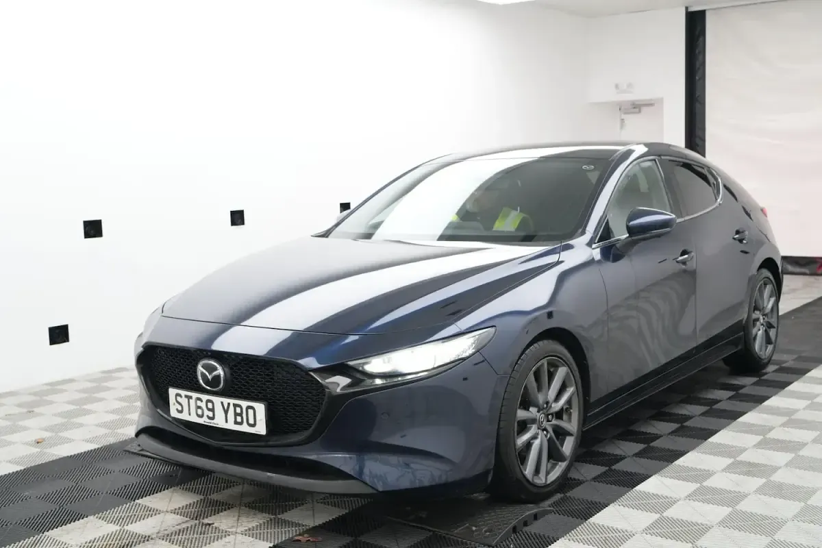 Used Mazda 3 Inclusive 122 HP (89 kW) 2019 Blue Hatchback