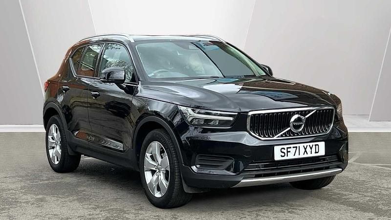 Used 2022 Volvo XC40 Momentum SUV | £20,490 (Fair price) - Image 1/3