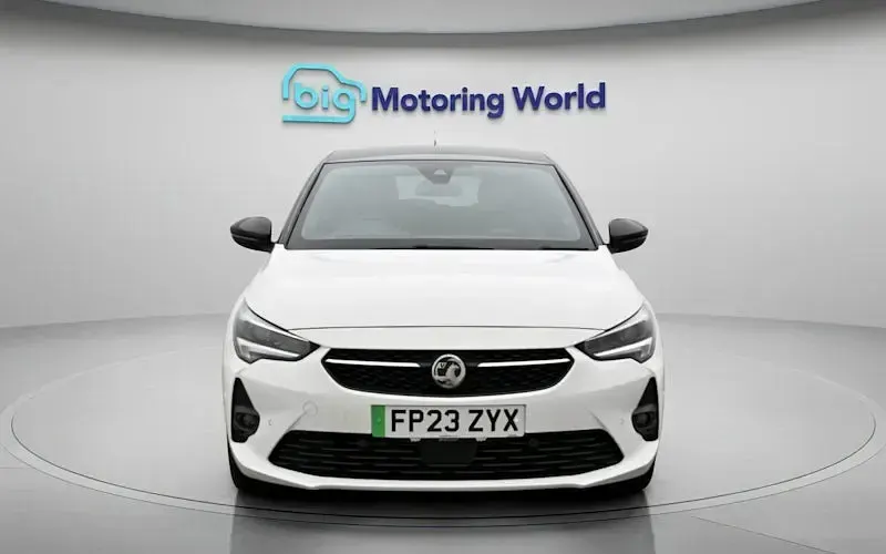 Used Vauxhall Corsa-e Ultimate 100 kW (136 HP) 2023 White Hatchback