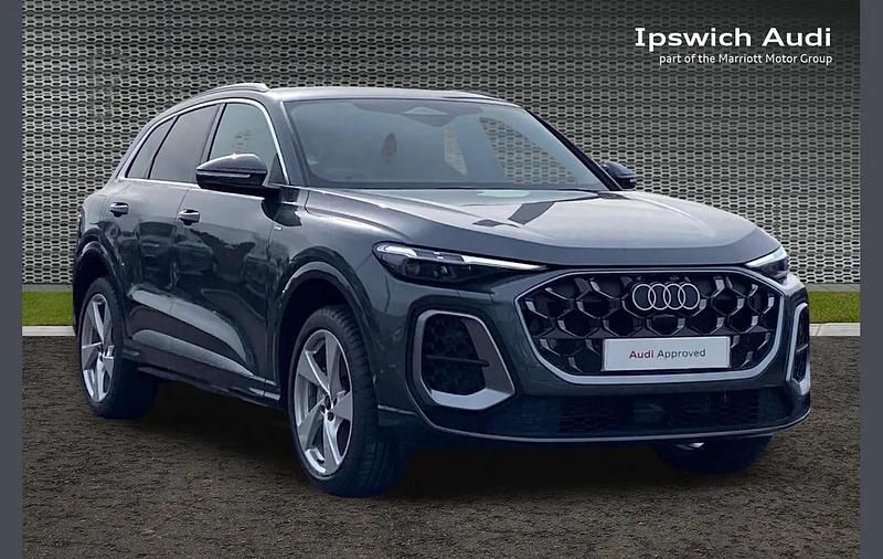 New Audi Q5 S-Line 200 HP (147 kW) 2026 Grey SUV