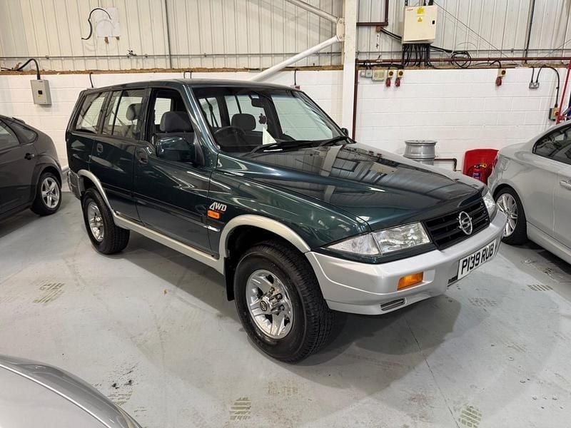 Green Used 1996 Ssangyong Musso Estate | £7,995 - Image 1/4