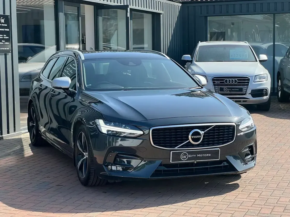 Used Volvo V90 R-Design 2018 Grey Estate