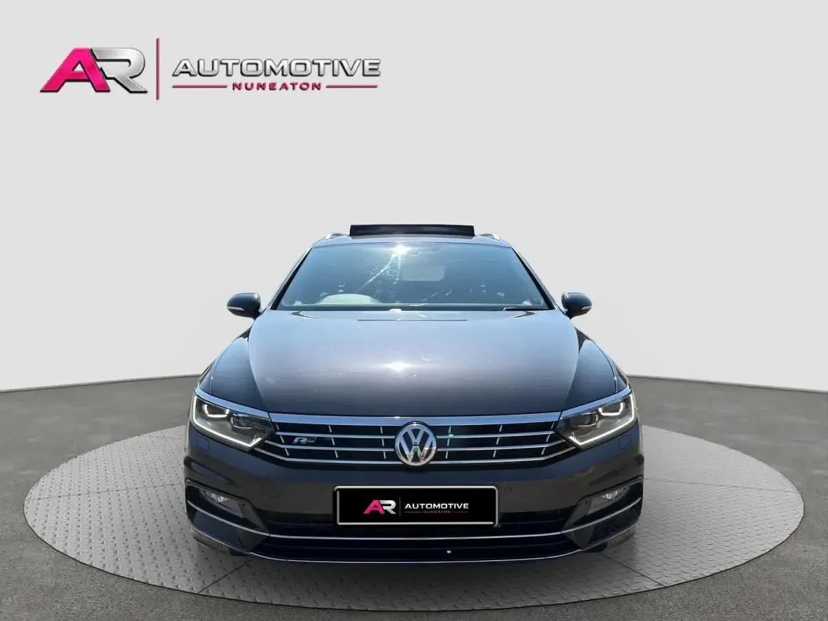 Used VW Passat R-line 150 HP (110 kW) 2019 Grey Estate