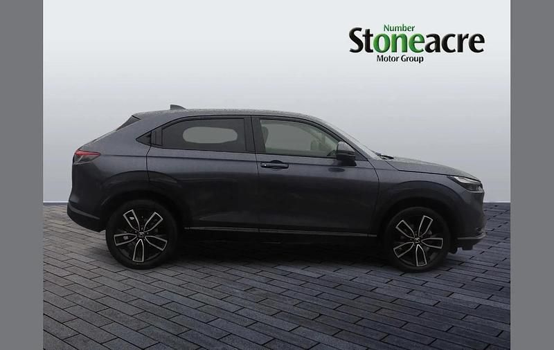 Used Honda HR-V Elegance 131 HP (96 kW) 2023 Grey SUV